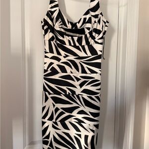 Black and White Sheath Midi Dress with Scoop Neck